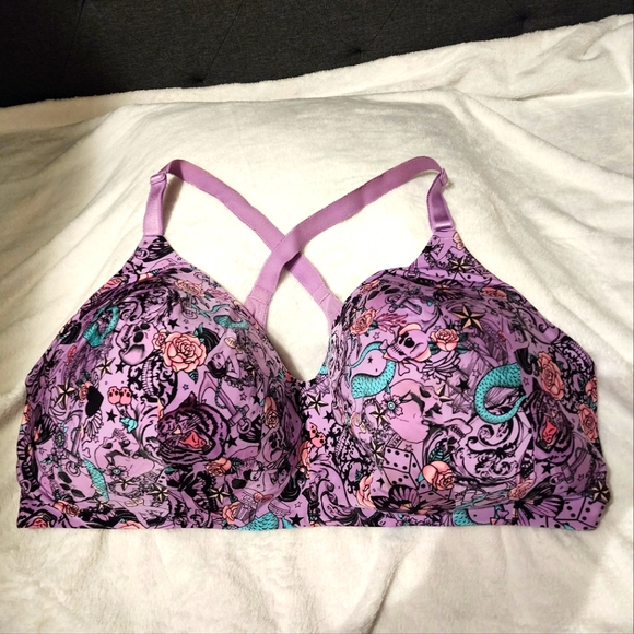 EUC Torrid Criss Cross Strap Wirefree Bra - Picture 1 of 4